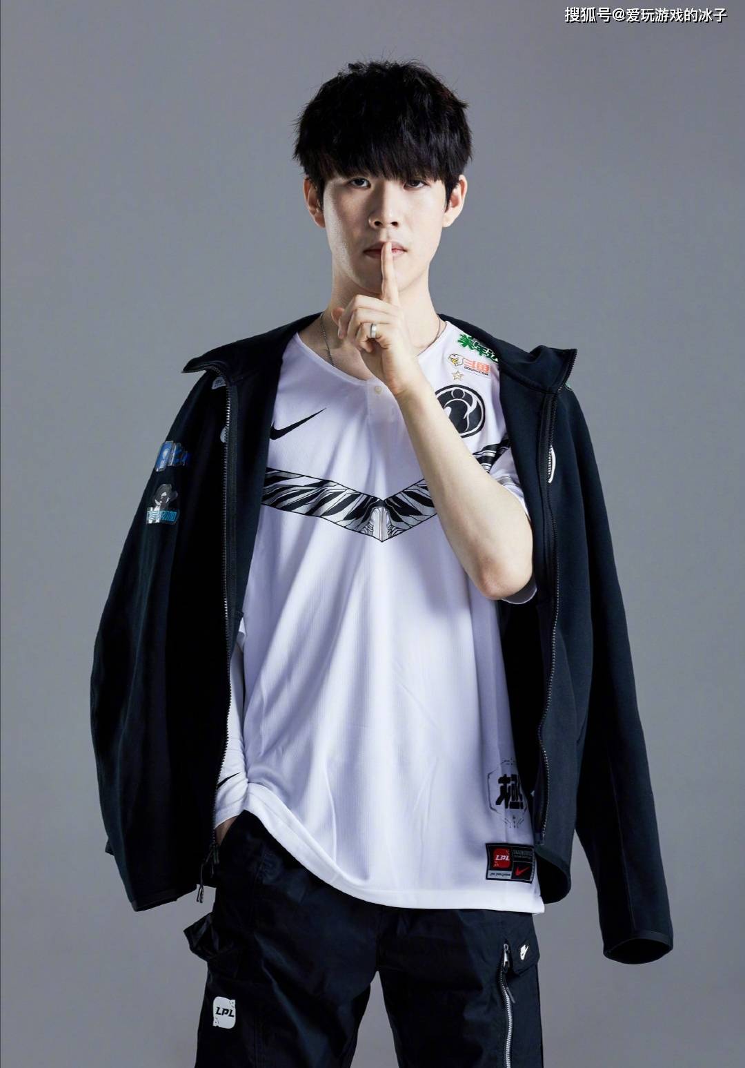 迫使其起板 迫使其起板